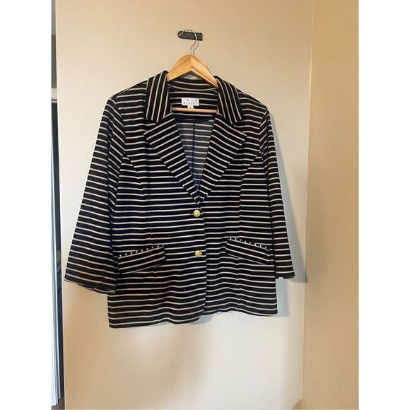 Joan Rivers Women’s Size XL Blazer Navy White with Gold Buttons and Flap Pockets - Picture 3 of 15